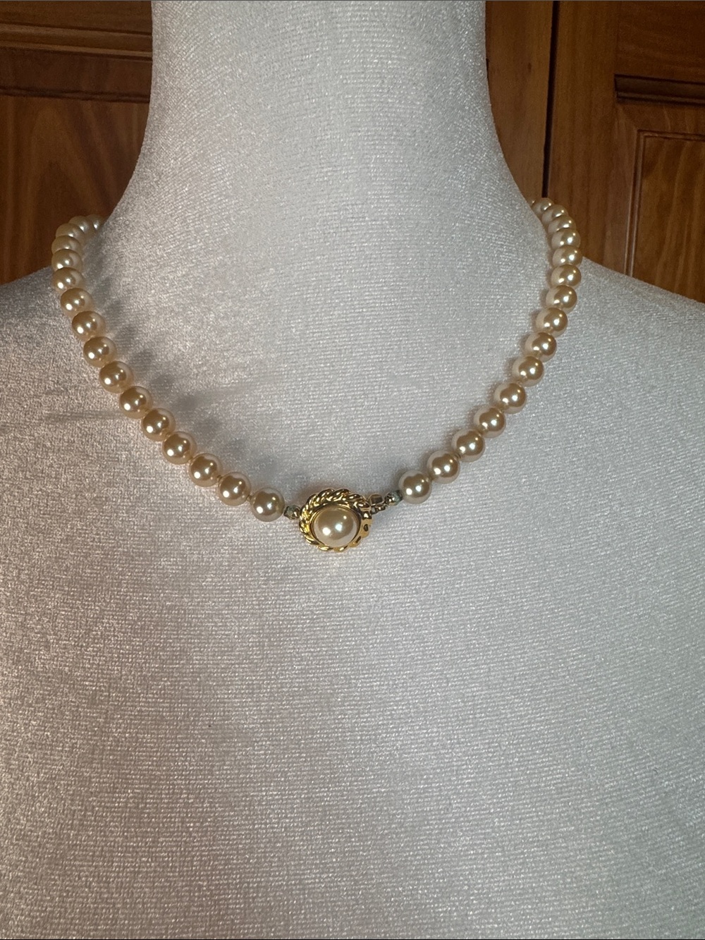 Talbots Cream Pearl Necklace with Gold-Tone Decorative Clasp